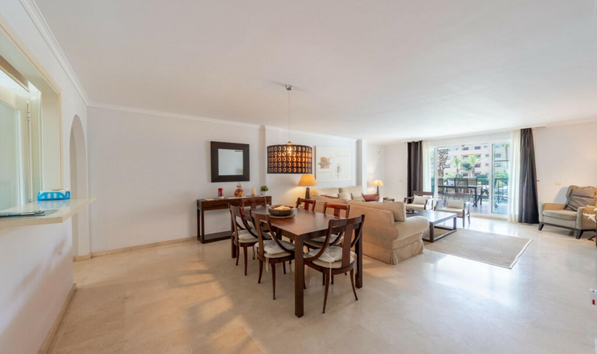 Resale - Apartment -
Sotogrande Marina