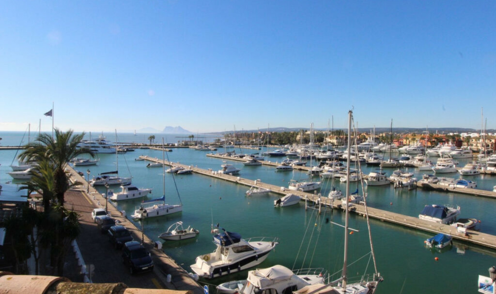 Resale - Apartment -
Sotogrande Puerto