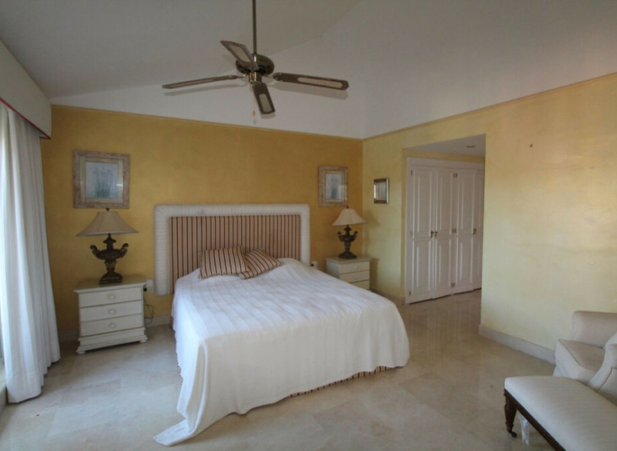 Resale - Apartment -
Sotogrande Puerto
