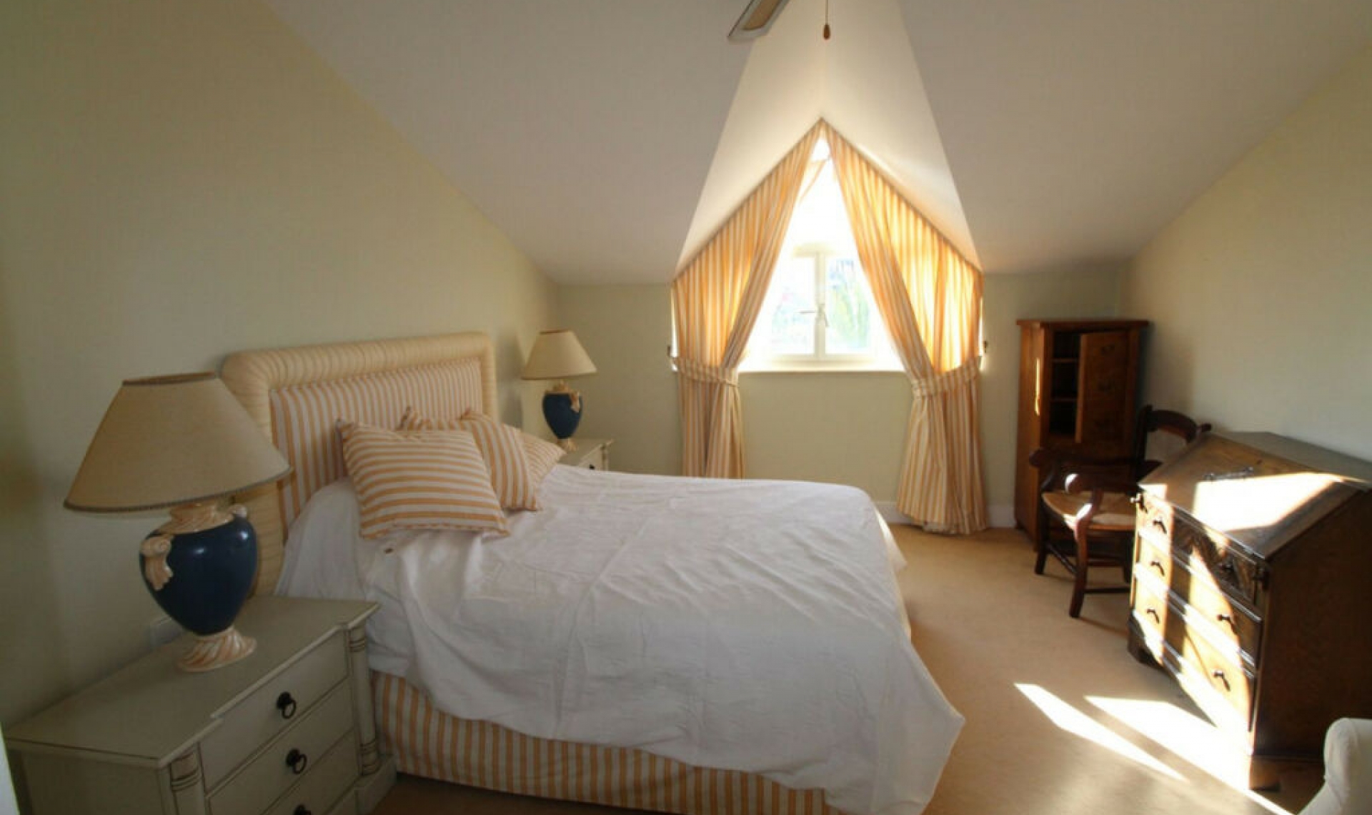 Resale - Apartment -
Sotogrande Puerto