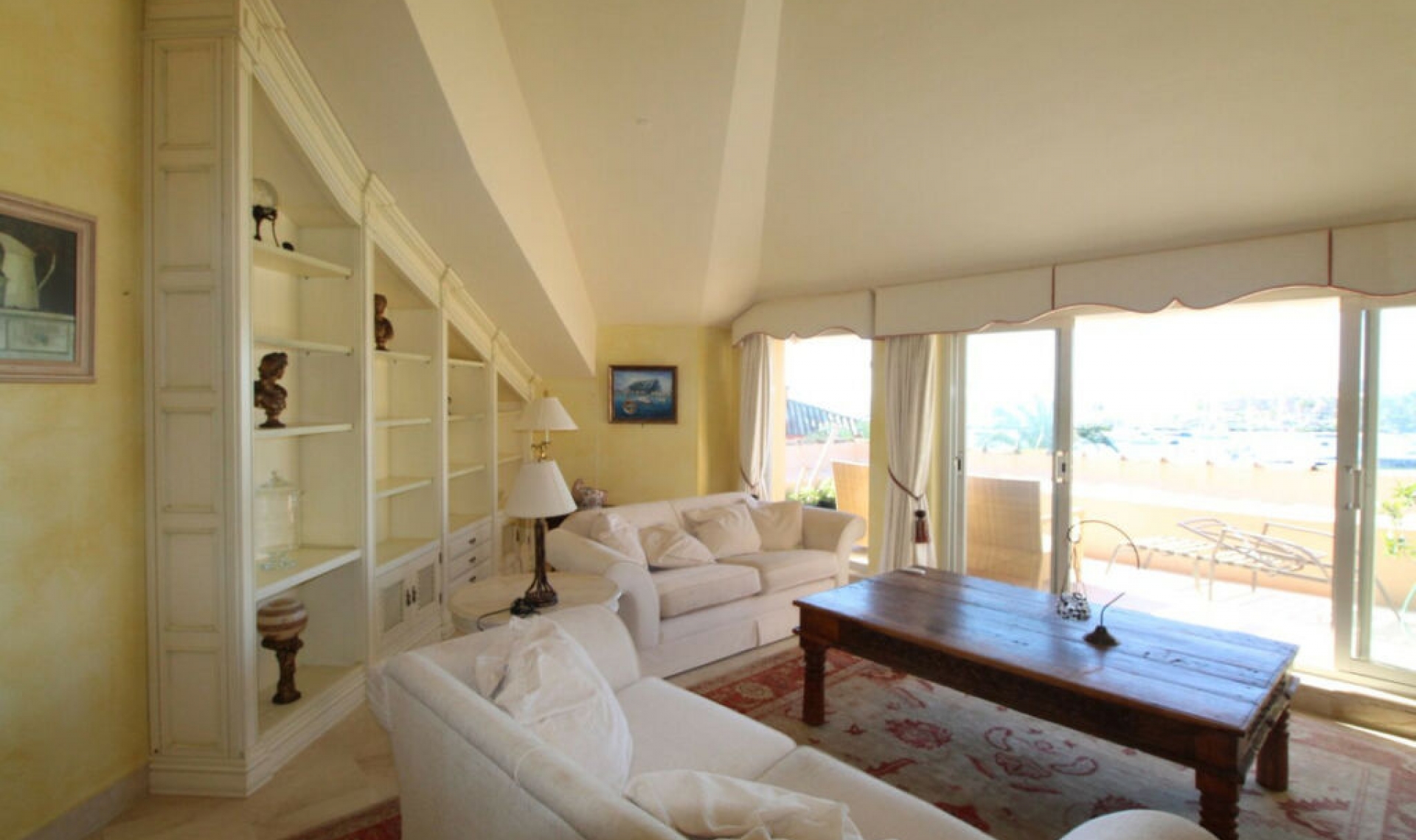 Resale - Apartment -
Sotogrande Puerto