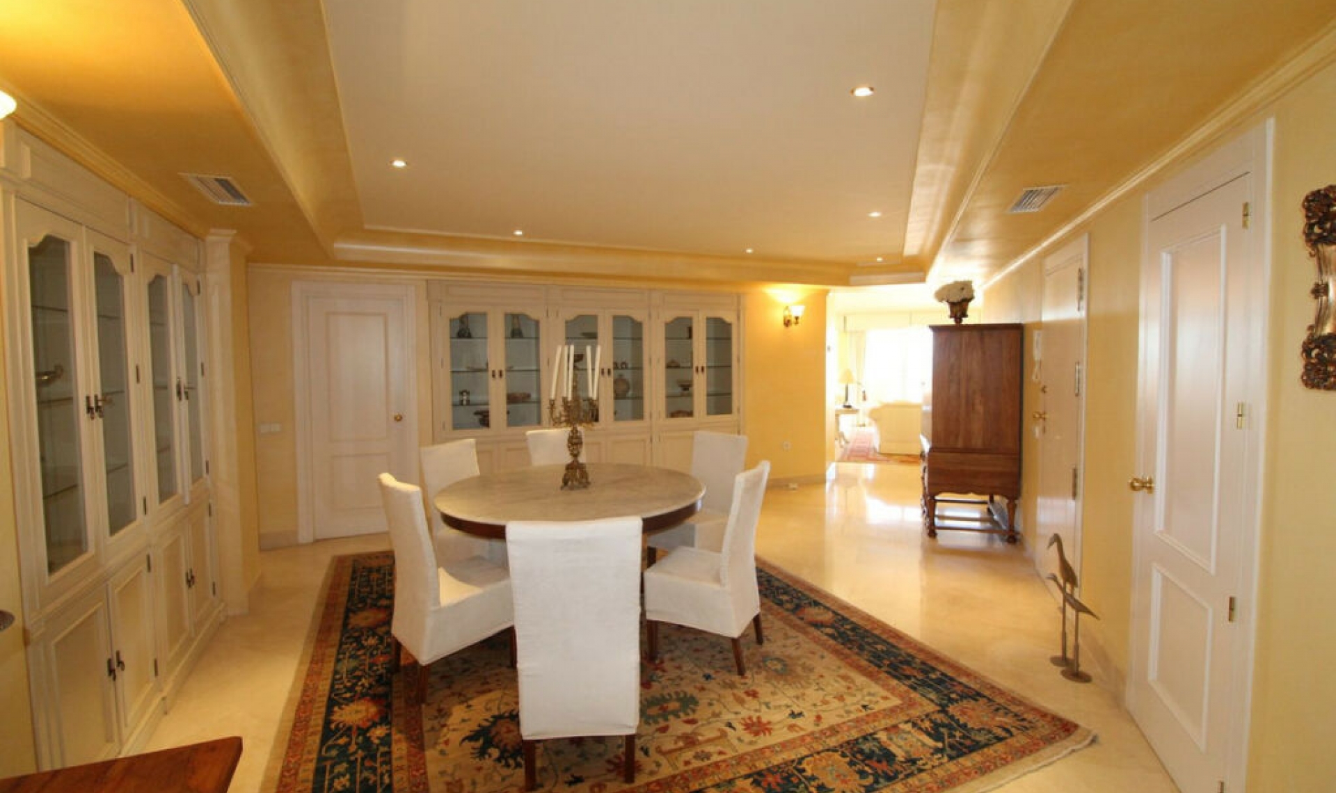Resale - Apartment -
Sotogrande Puerto