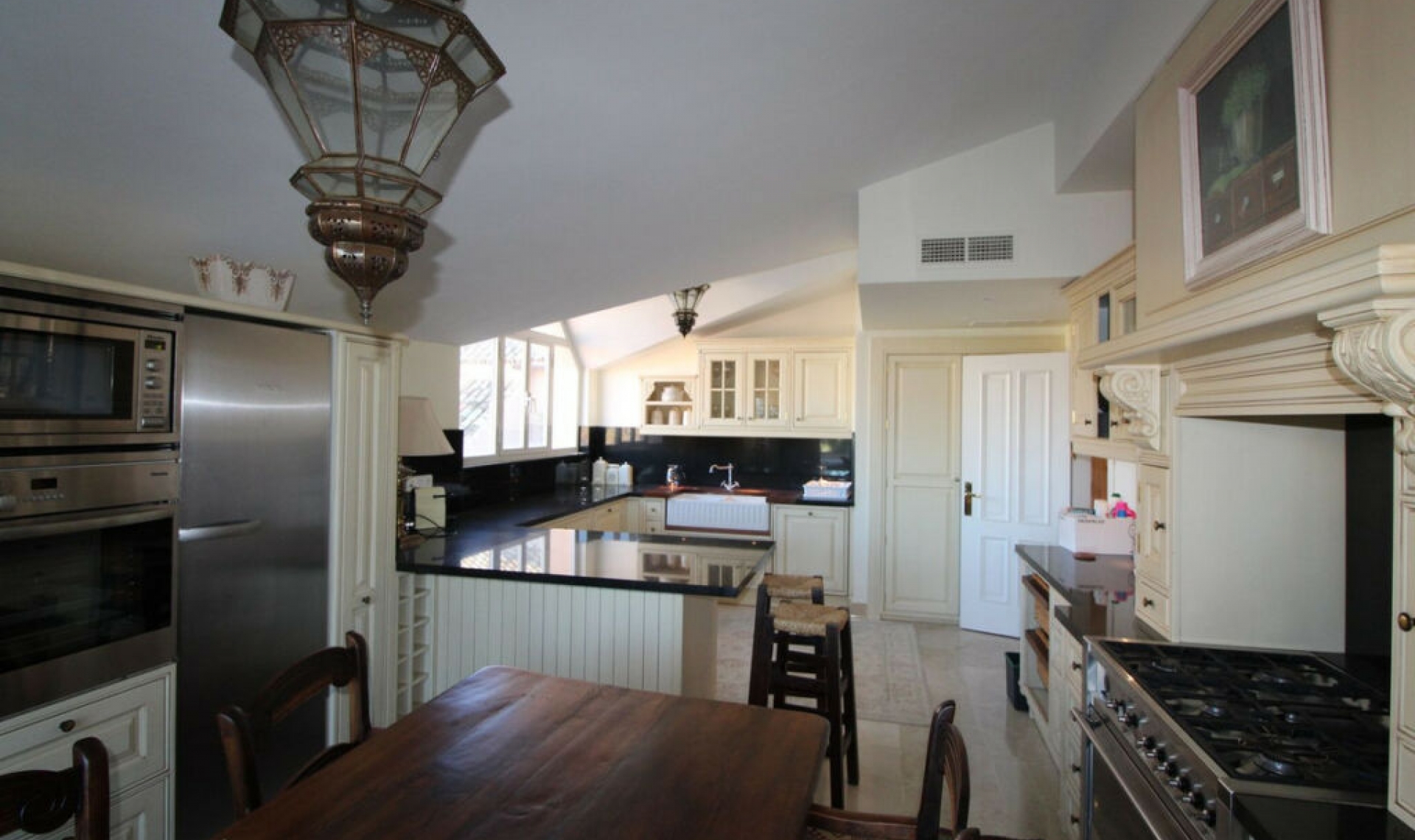 Resale - Apartment -
Sotogrande Puerto