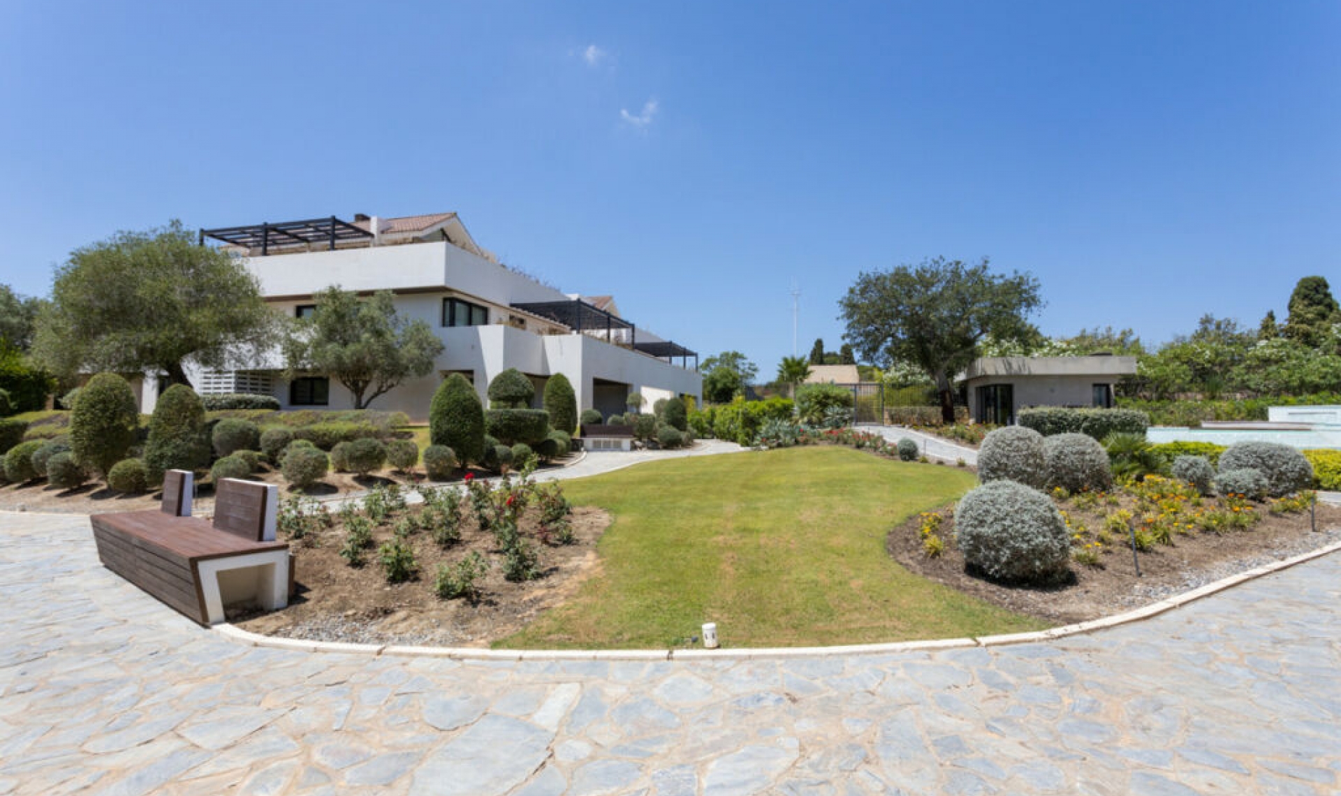 Resale - Apartment -
Sotogrande
