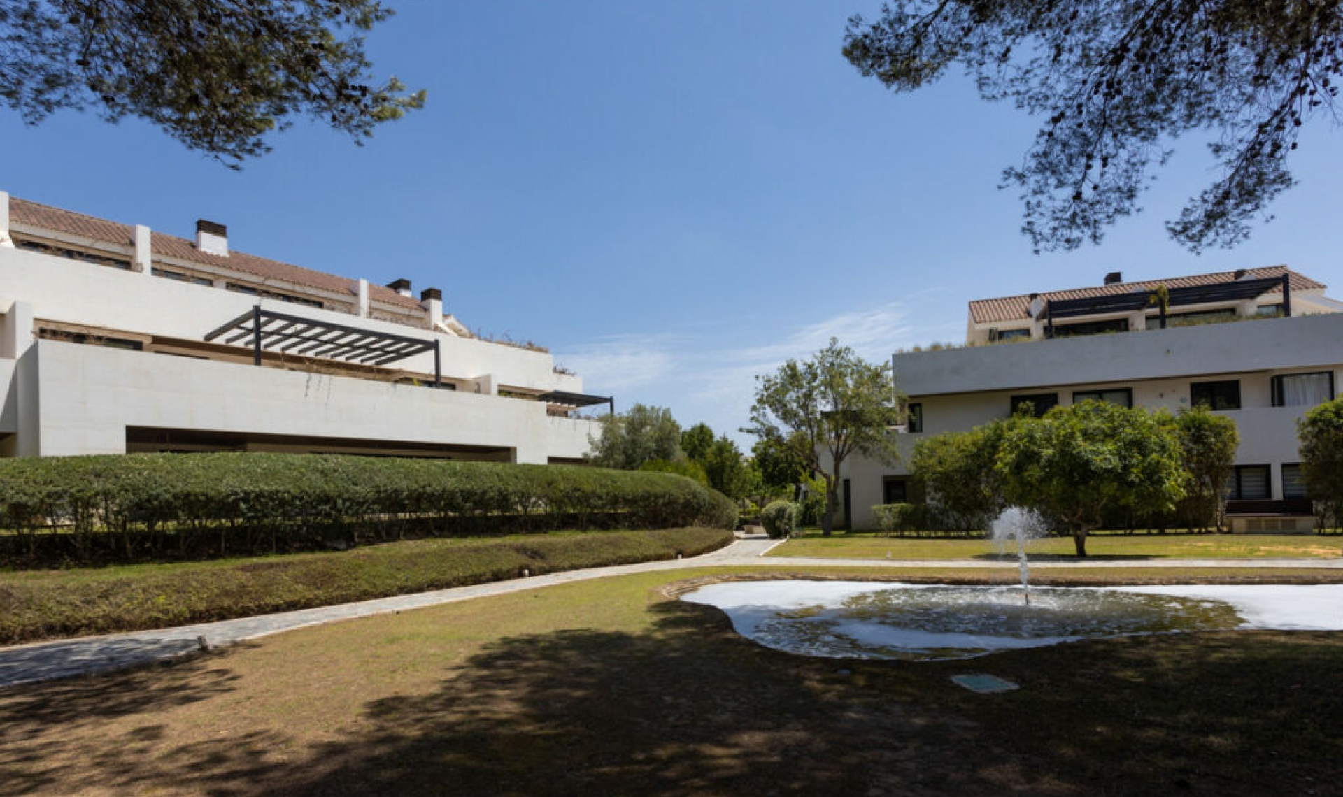 Resale - Apartment -
Sotogrande