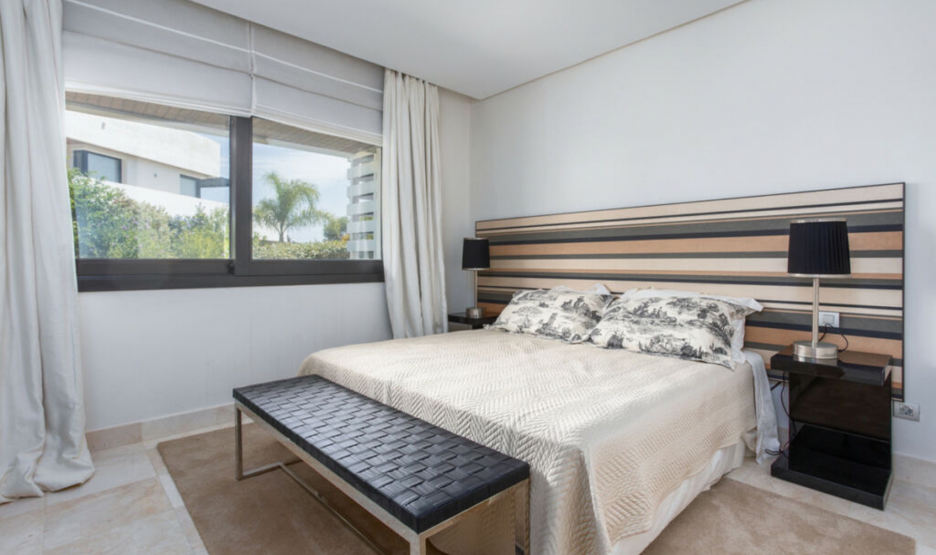 Resale - Apartment -
Sotogrande