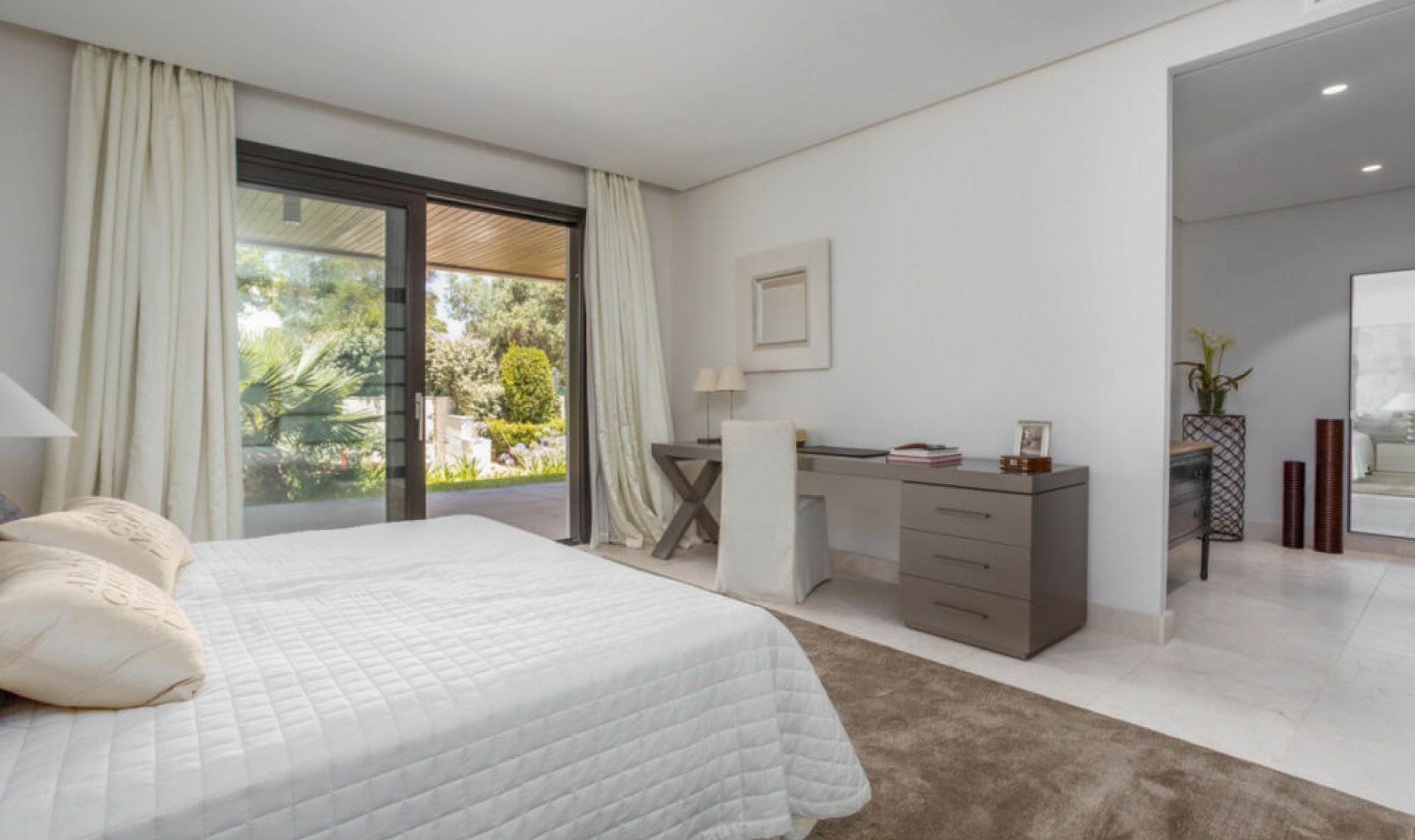 Resale - Apartment -
Sotogrande