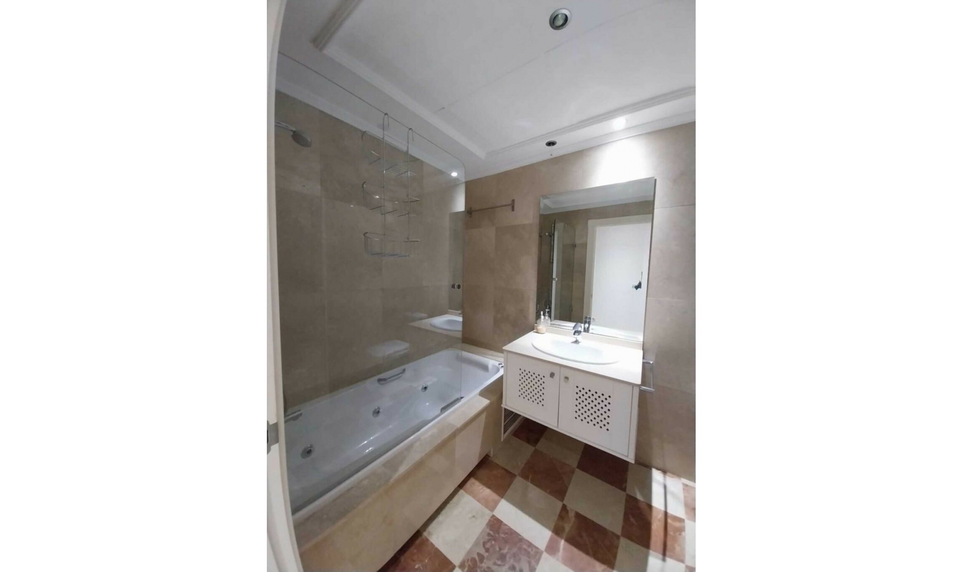 Resale - Apartment -
Sotogrande