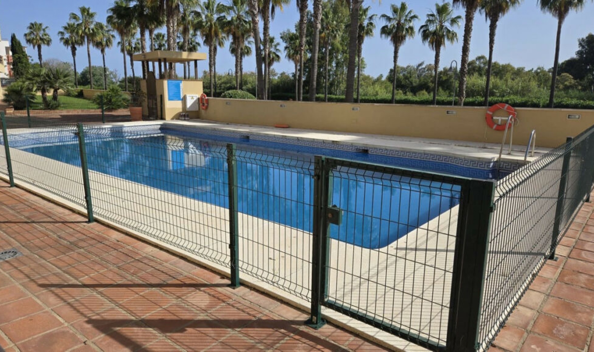 Resale - Apartment -
Sotogrande