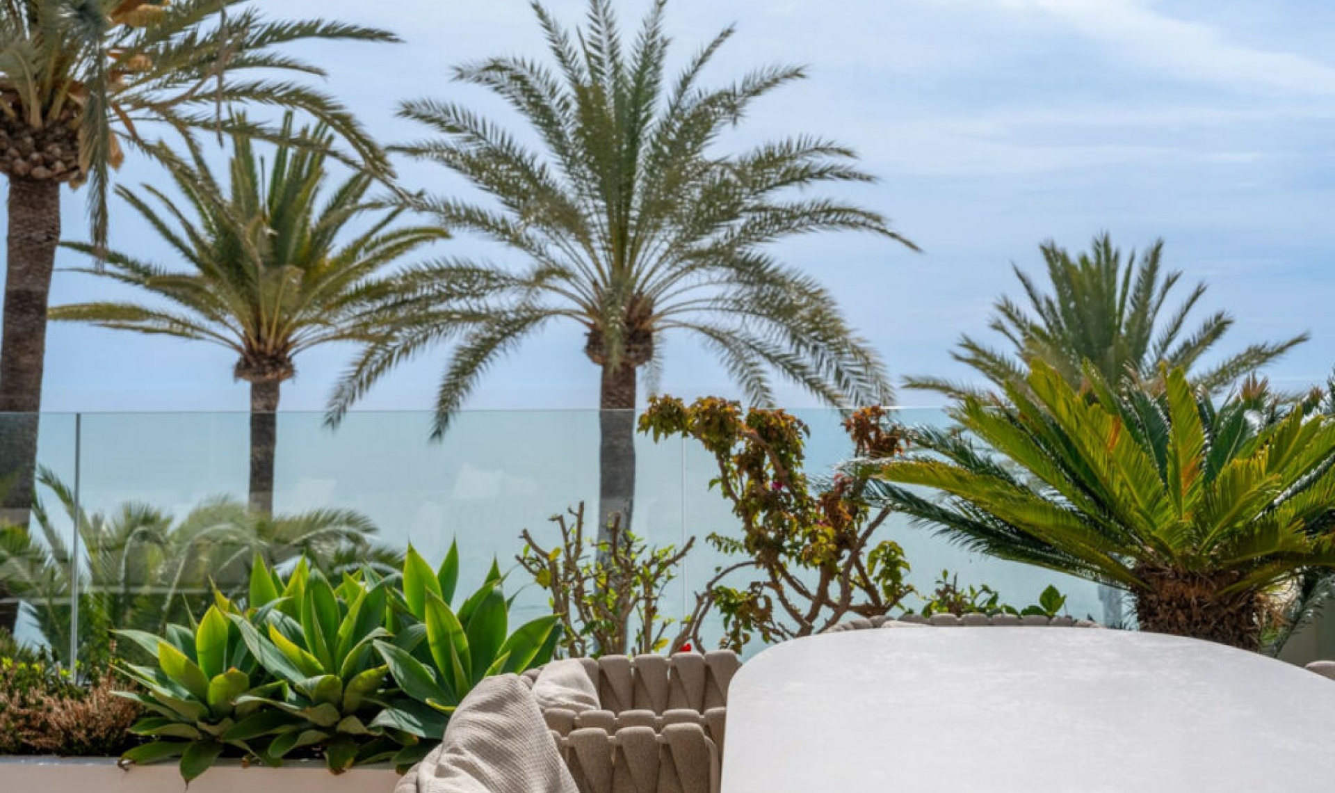 Resale - Apartment -
The Golden Mile