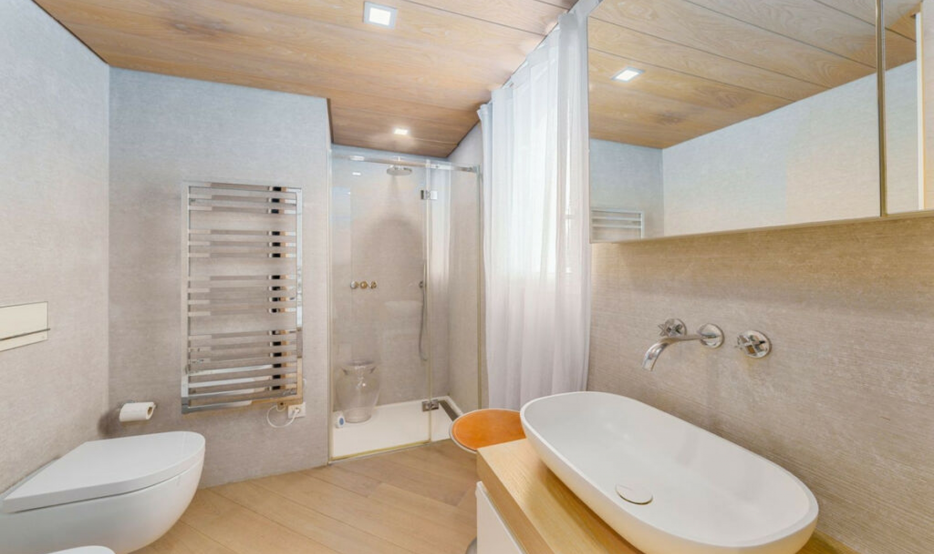 Resale - Apartment -
The Golden Mile