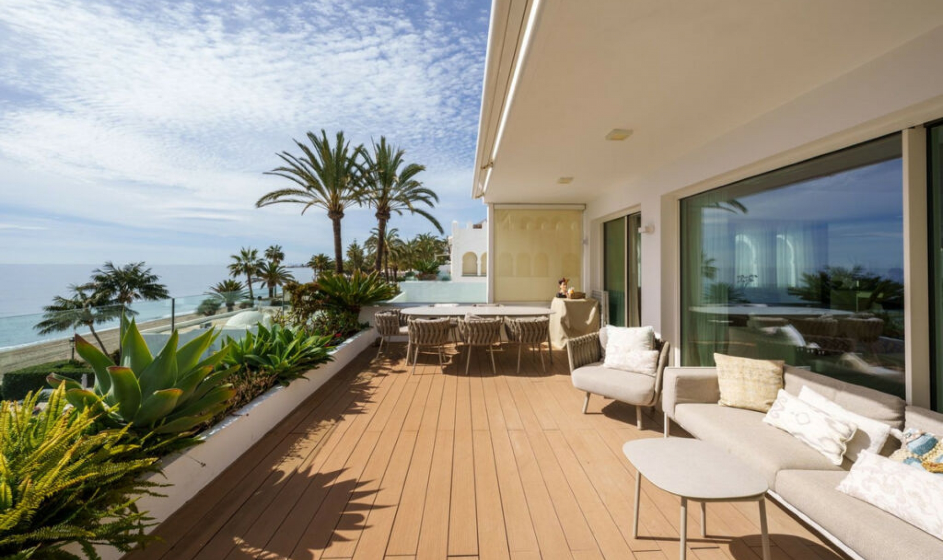 Resale - Apartment -
The Golden Mile