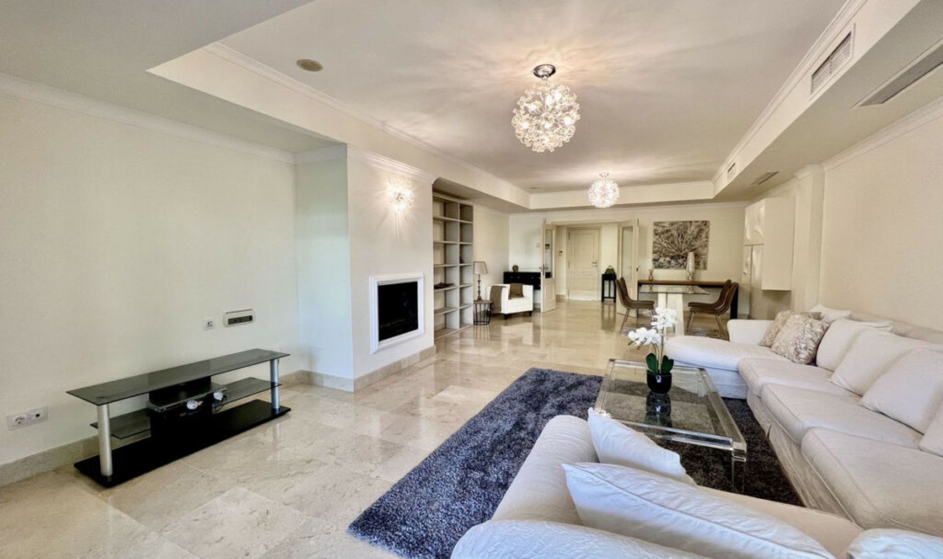 Resale - Apartment -
The Golden Mile