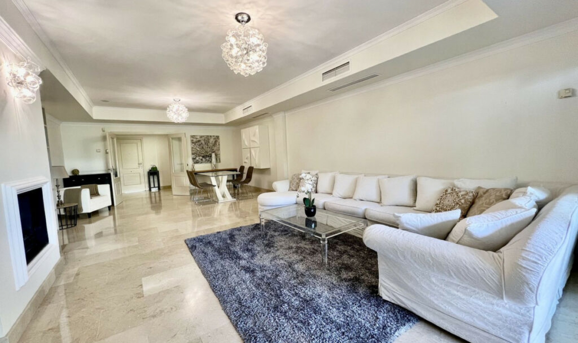 Resale - Apartment -
The Golden Mile