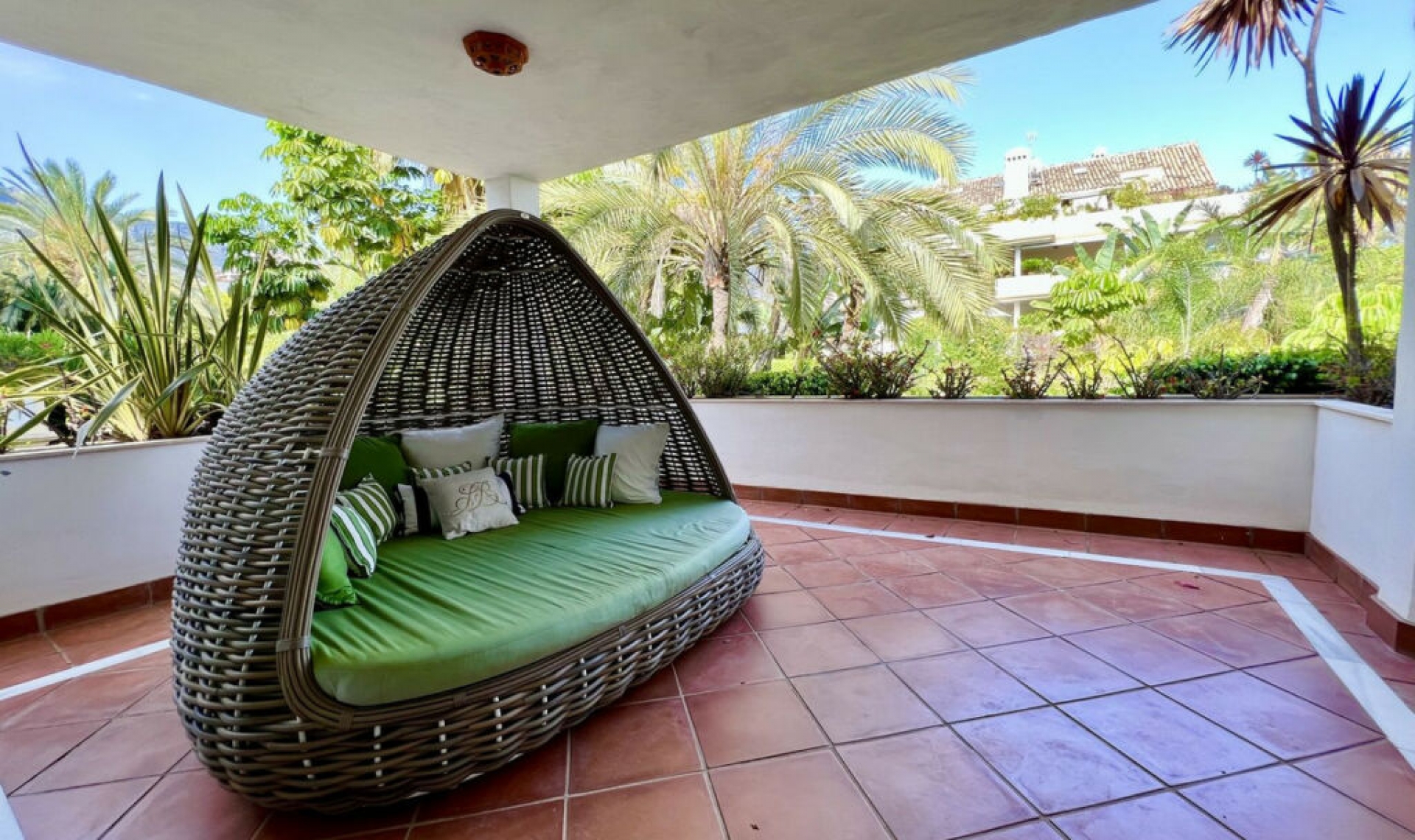 Resale - Apartment -
The Golden Mile