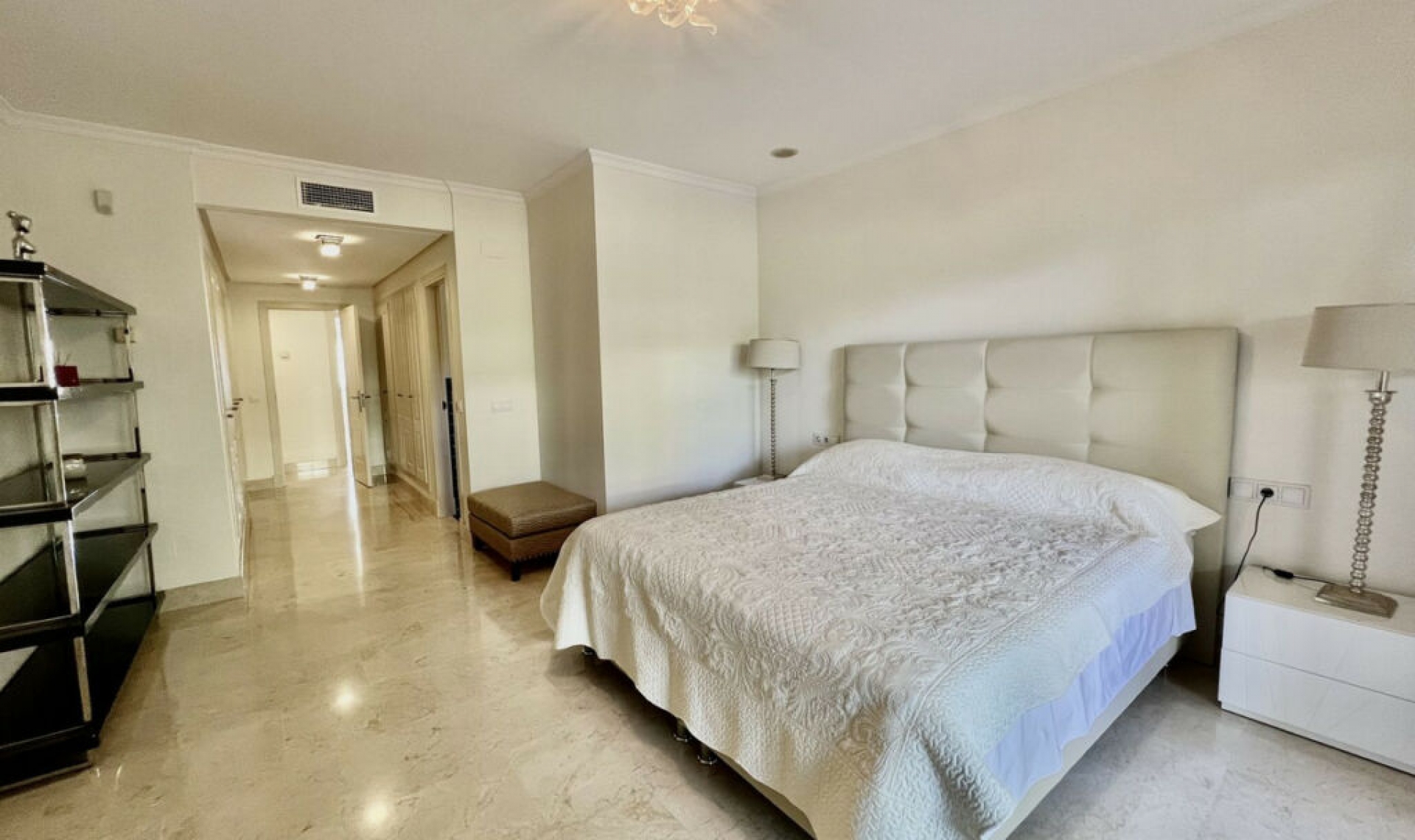 Resale - Apartment -
The Golden Mile