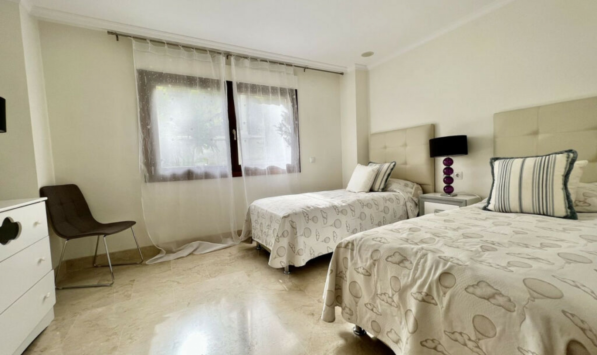 Resale - Apartment -
The Golden Mile