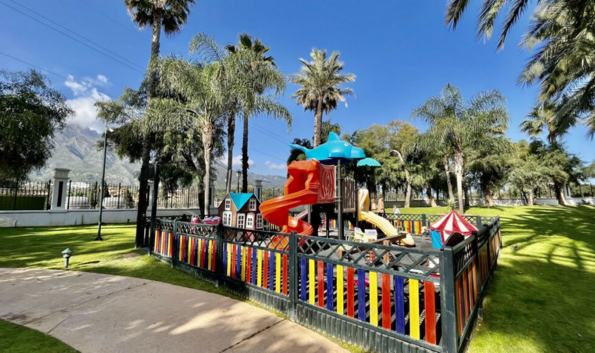 Resale - Apartment -
The Golden Mile