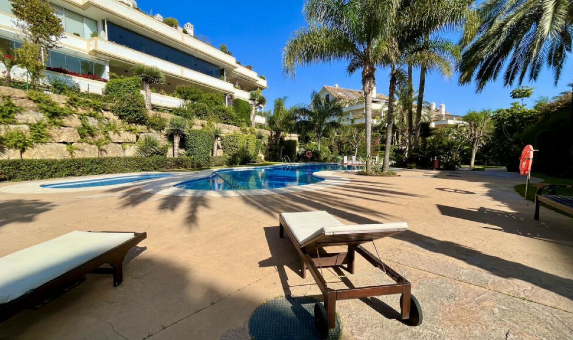 Resale - Apartment -
The Golden Mile