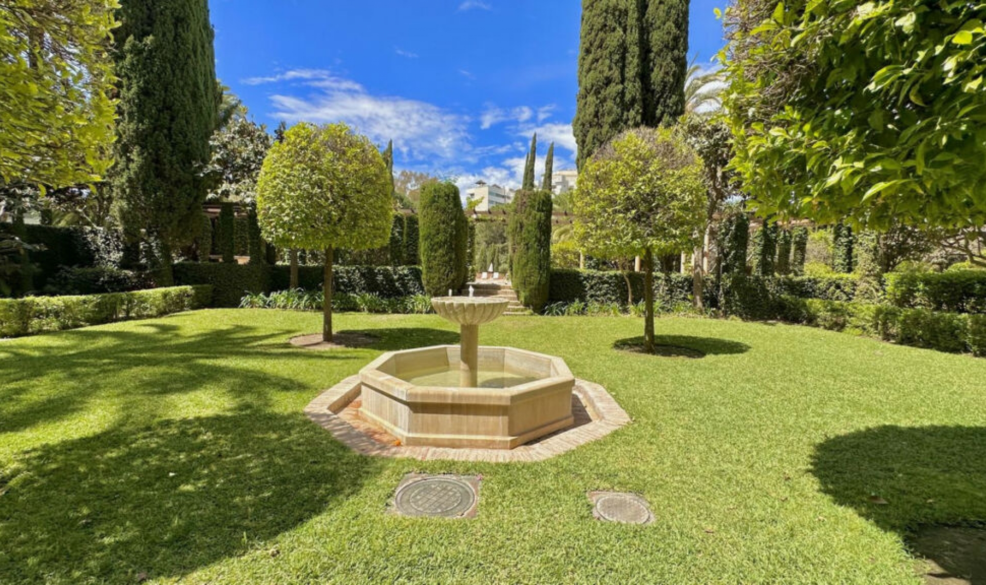 Resale - Apartment -
The Golden Mile