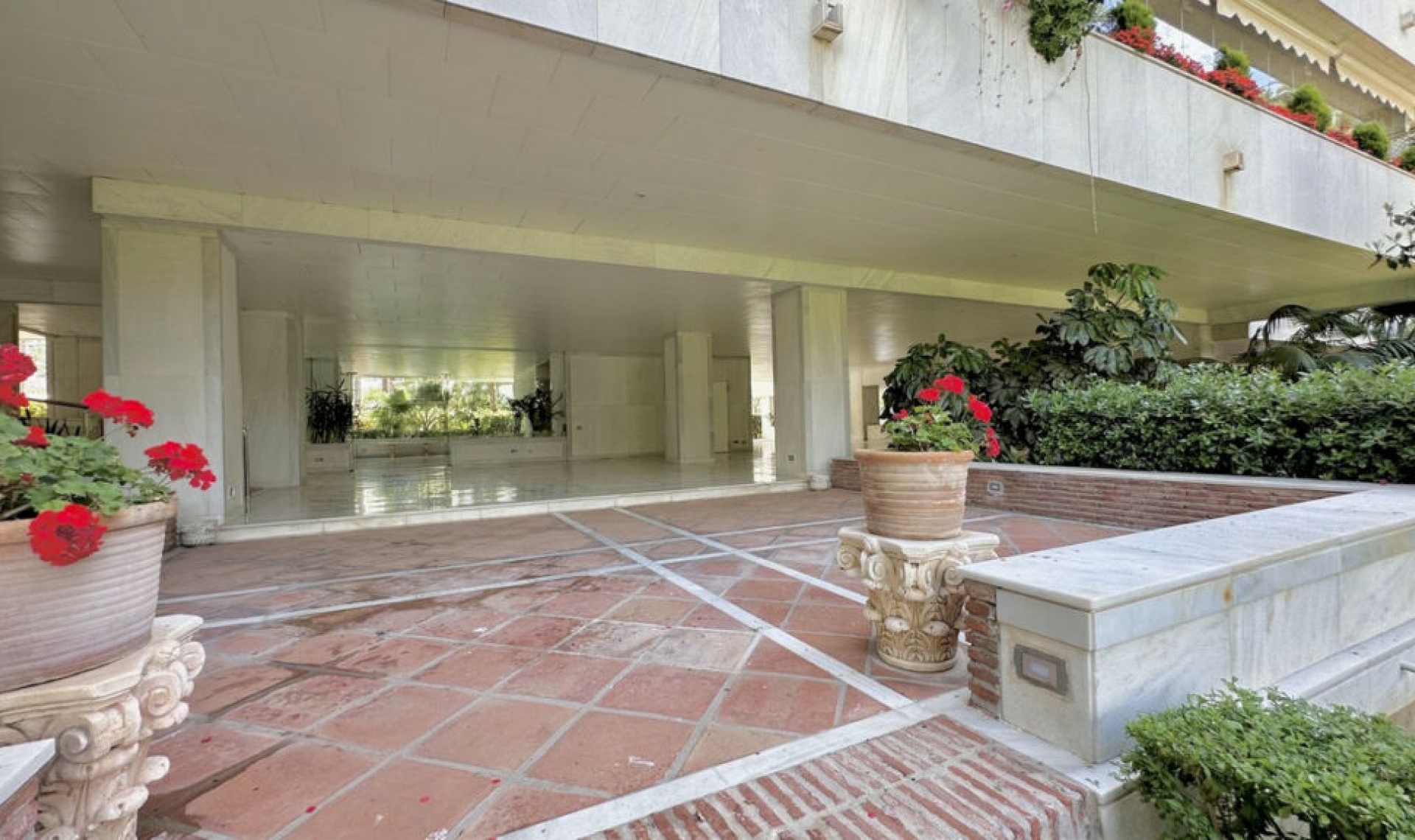 Resale - Apartment -
The Golden Mile