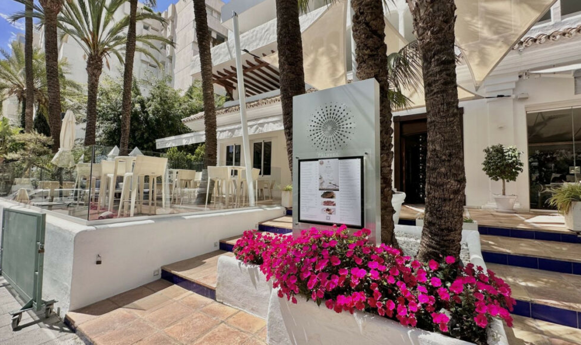 Resale - Apartment -
The Golden Mile