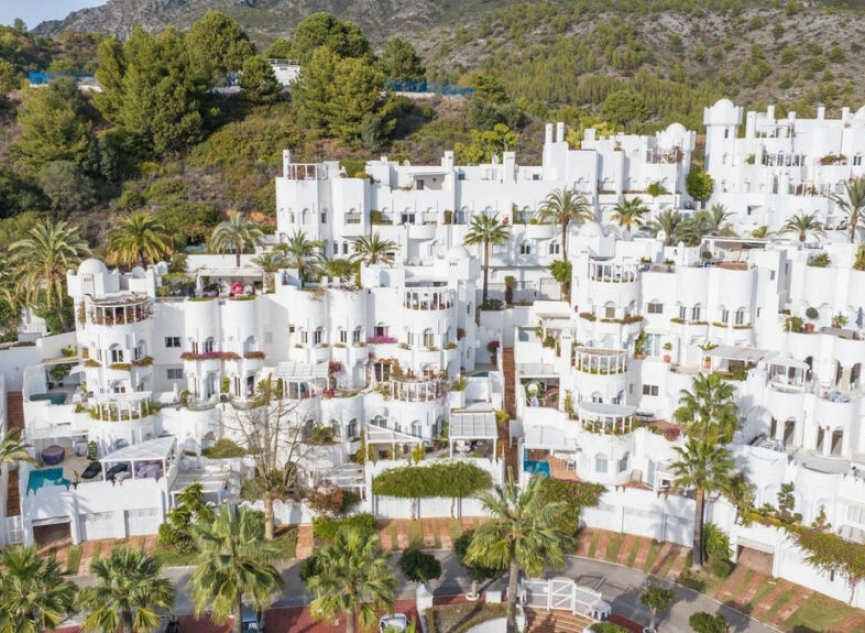 Resale - Apartment -
The Golden Mile