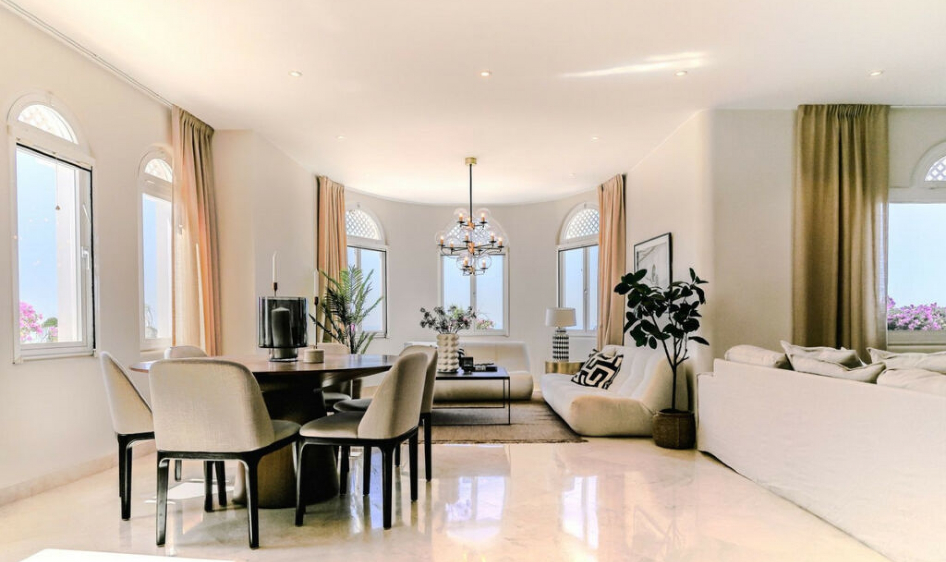 Resale - Apartment -
The Golden Mile