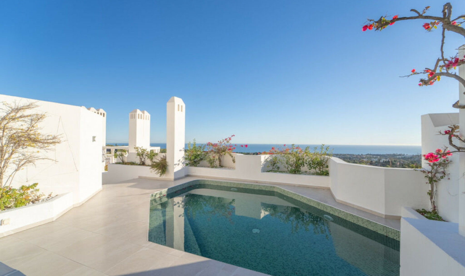 Resale - Apartment -
The Golden Mile