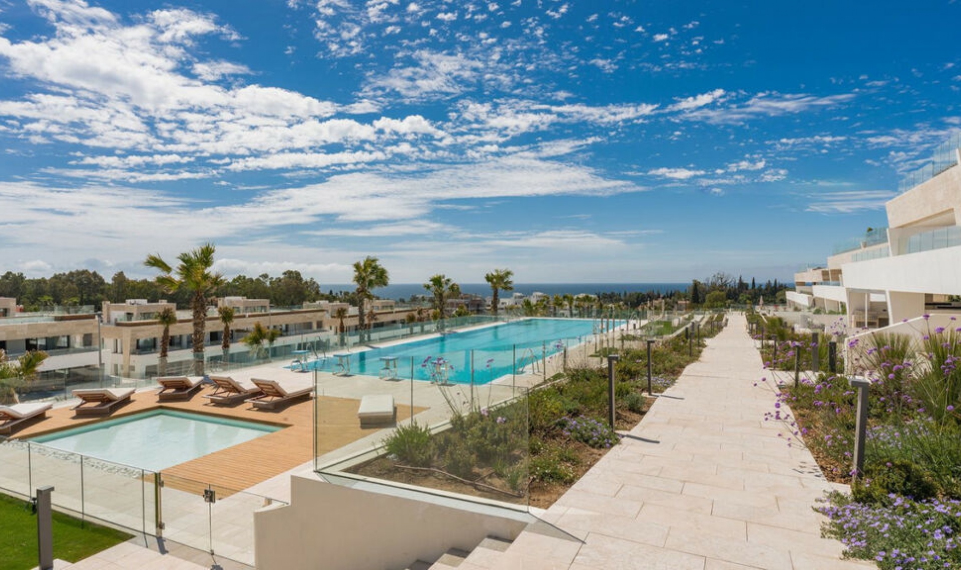 Resale - Apartment -
The Golden Mile