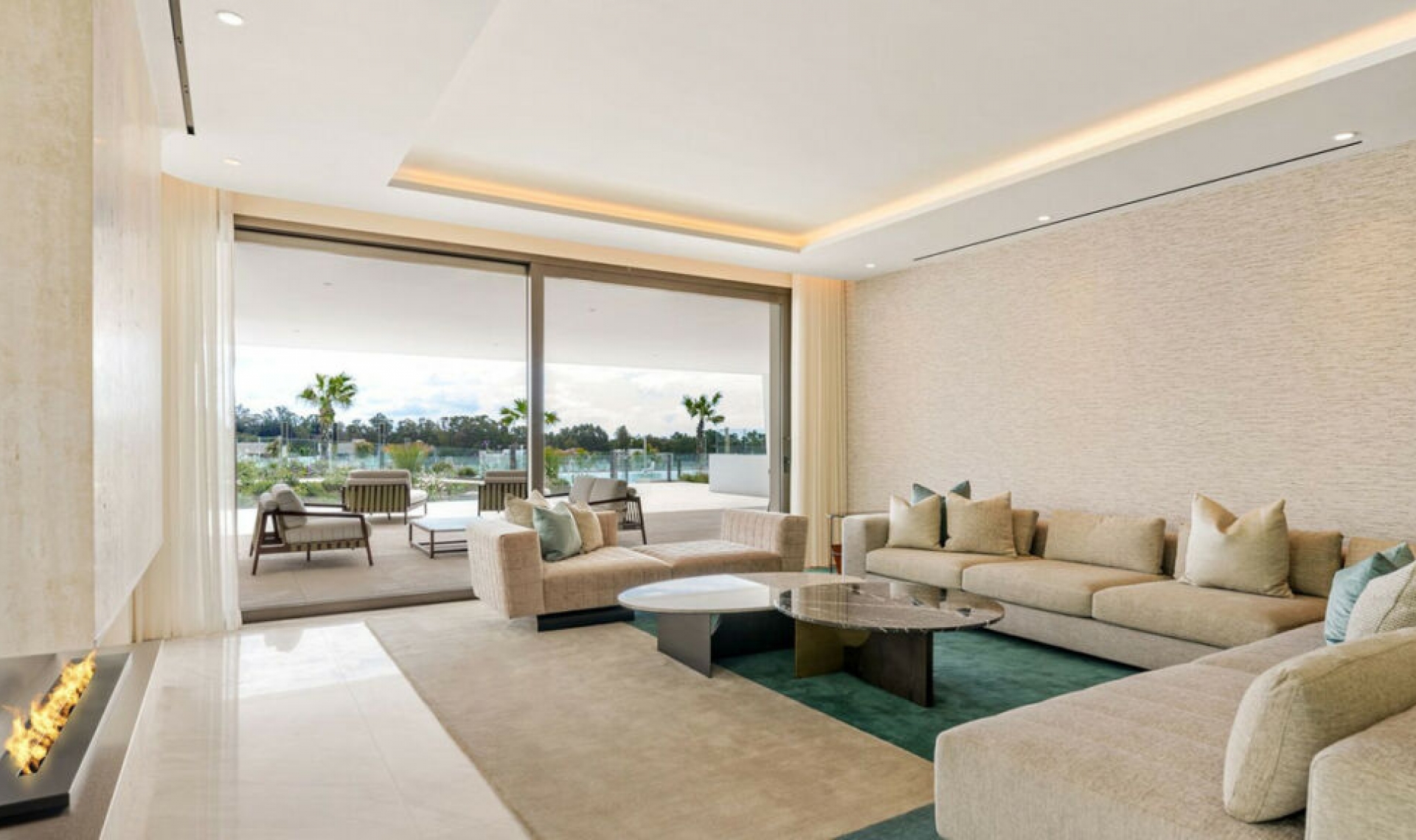 Resale - Apartment -
The Golden Mile