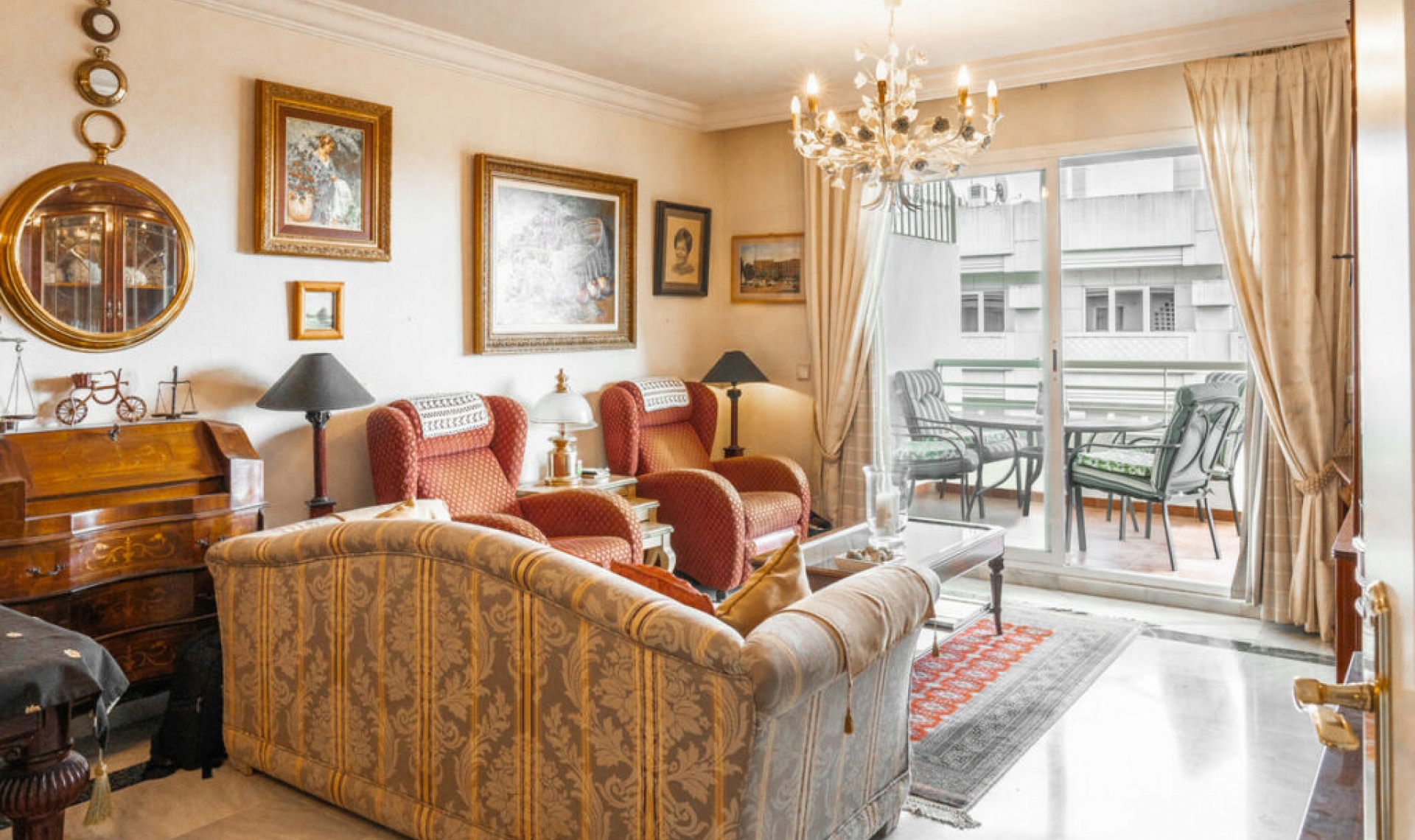 Resale - Apartment -
The Golden Mile