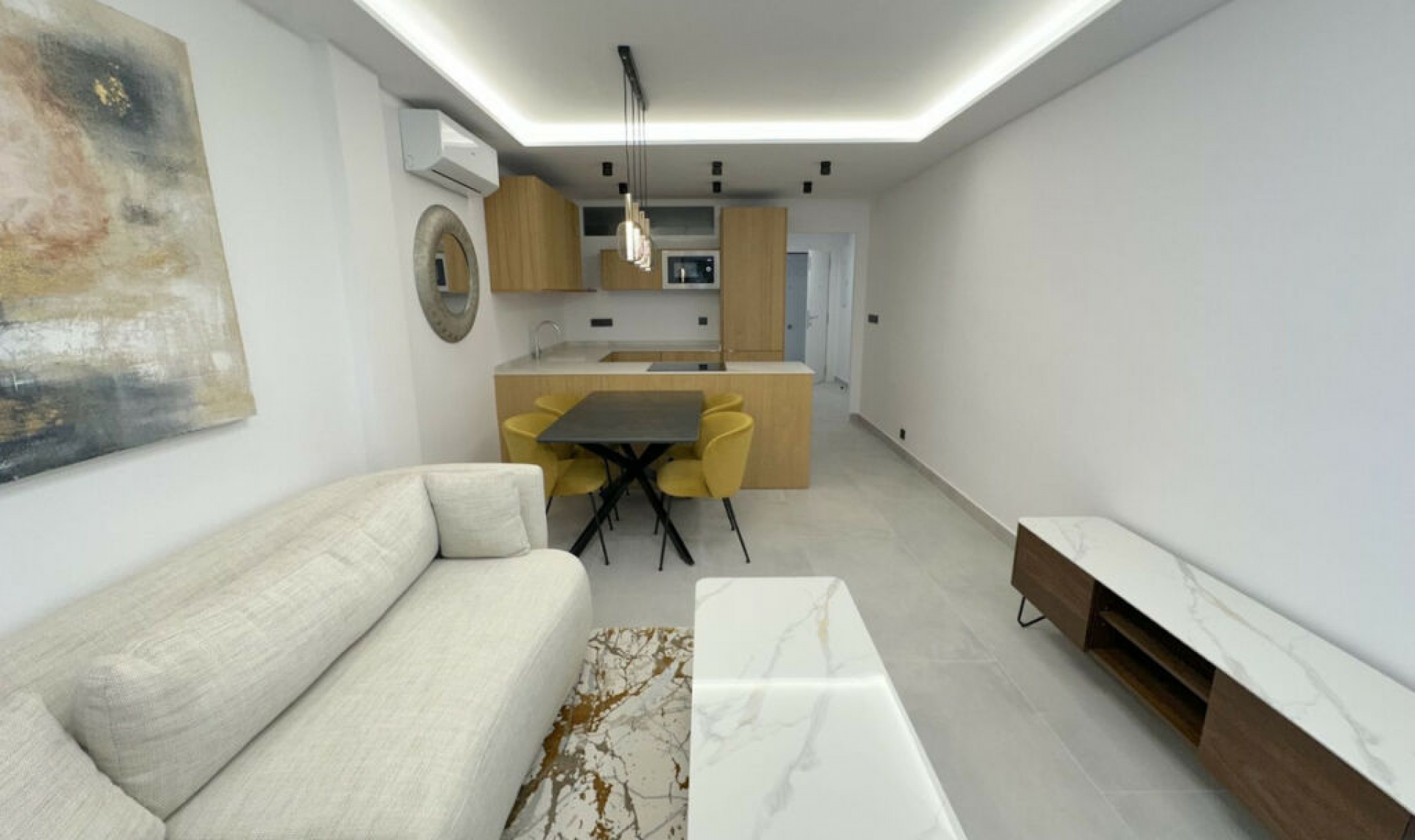 Resale - Apartment -
The Golden Mile