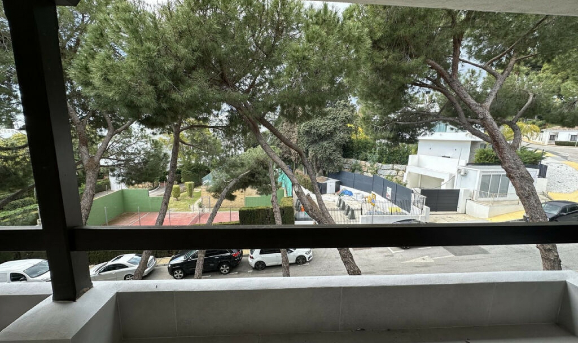 Resale - Apartment -
The Golden Mile