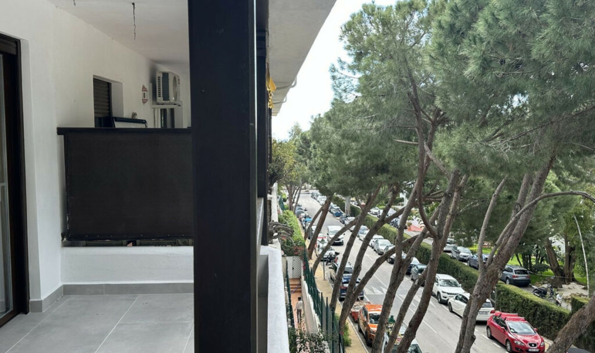 Resale - Apartment -
The Golden Mile