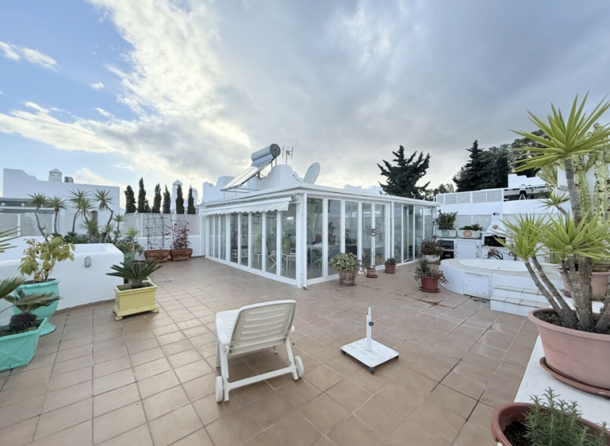 Resale - Apartment -
The Golden Mile