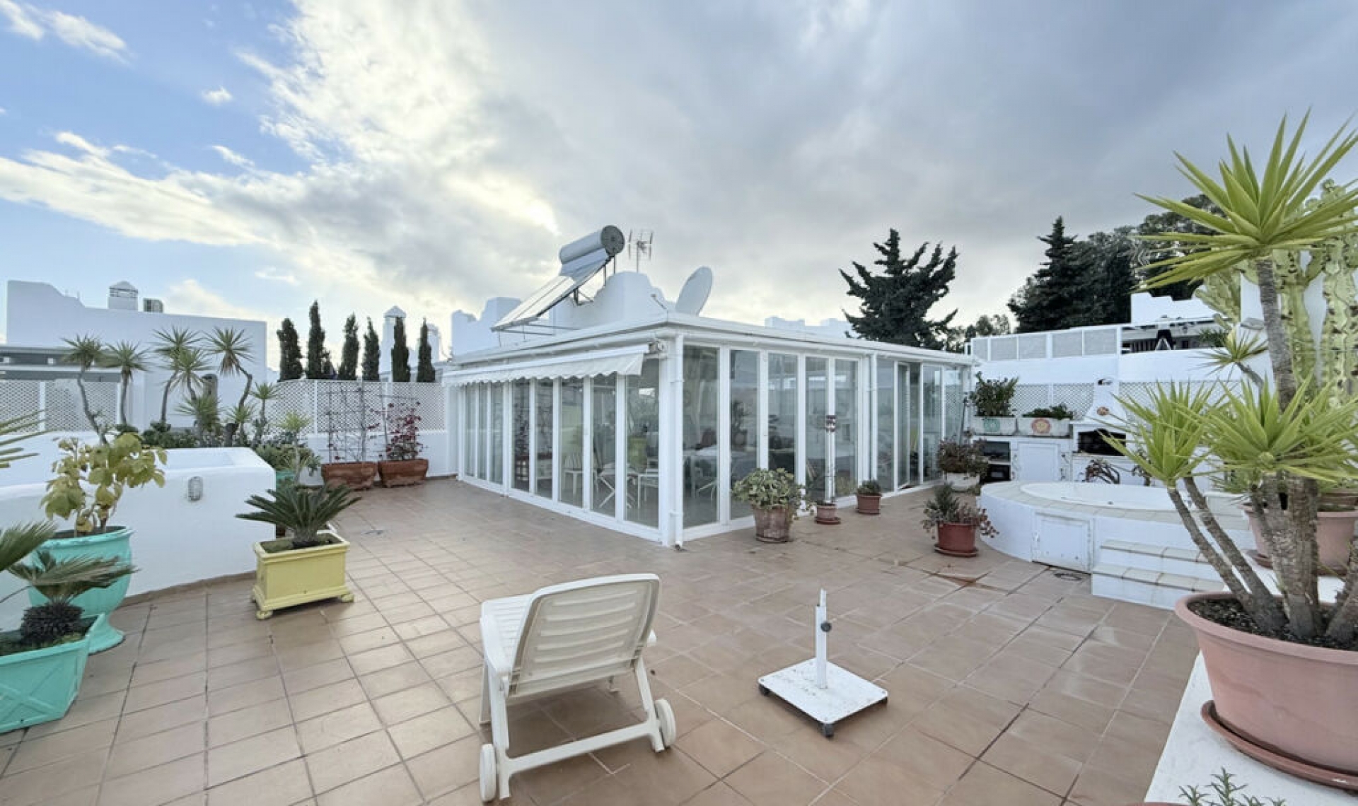 Resale - Apartment -
The Golden Mile