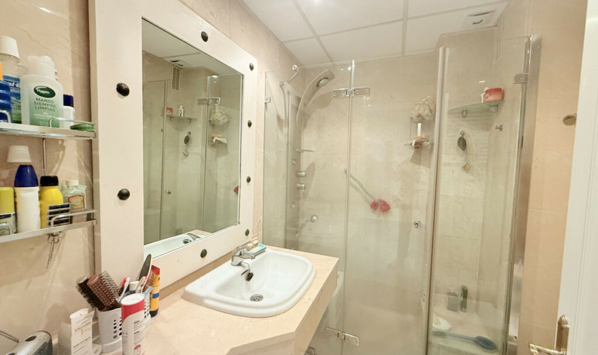 Resale - Apartment -
The Golden Mile