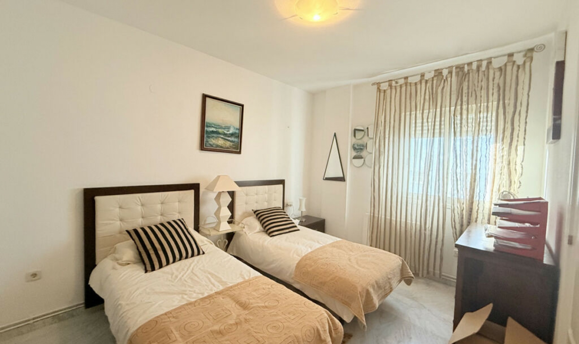 Resale - Apartment -
The Golden Mile