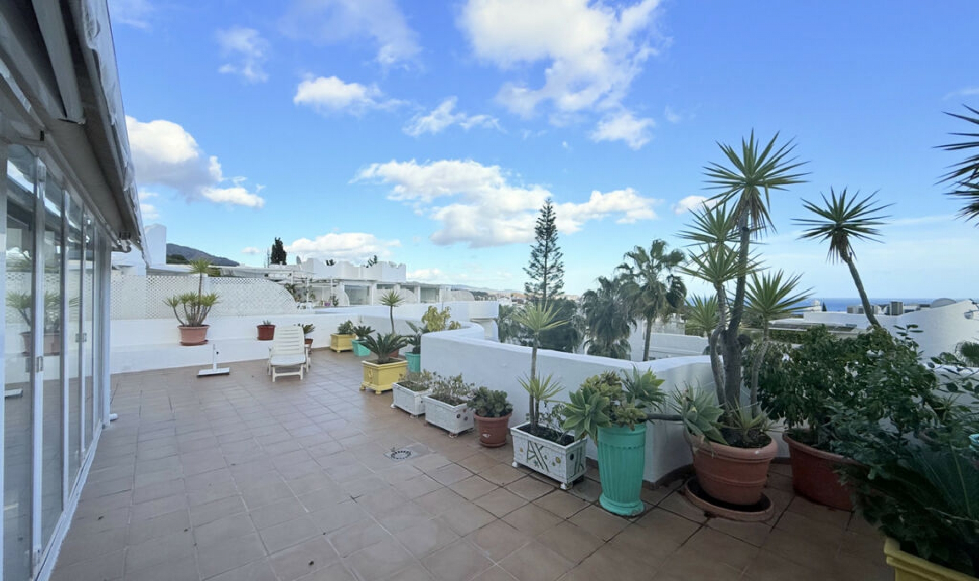 Resale - Apartment -
The Golden Mile