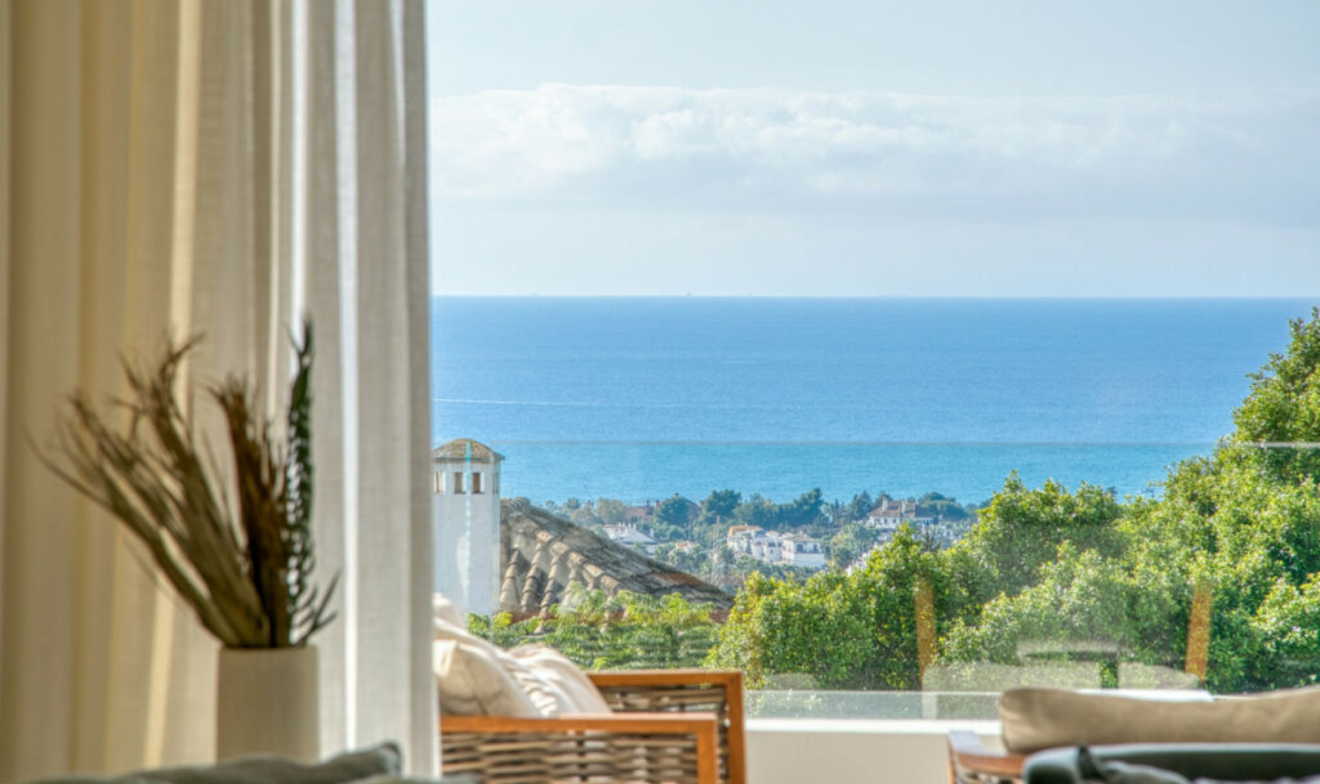 Resale - Apartment -
The Golden Mile