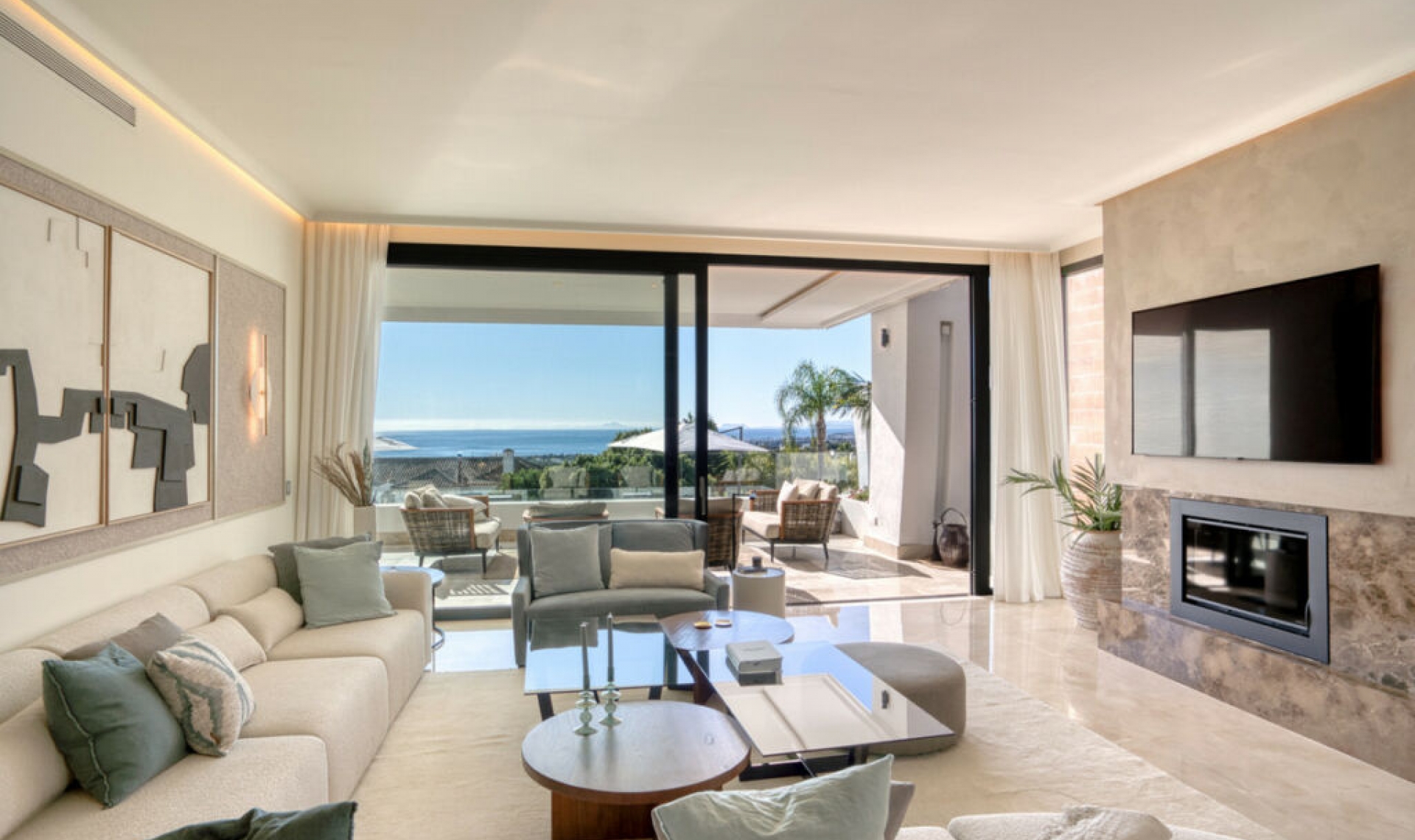 Resale - Apartment -
The Golden Mile