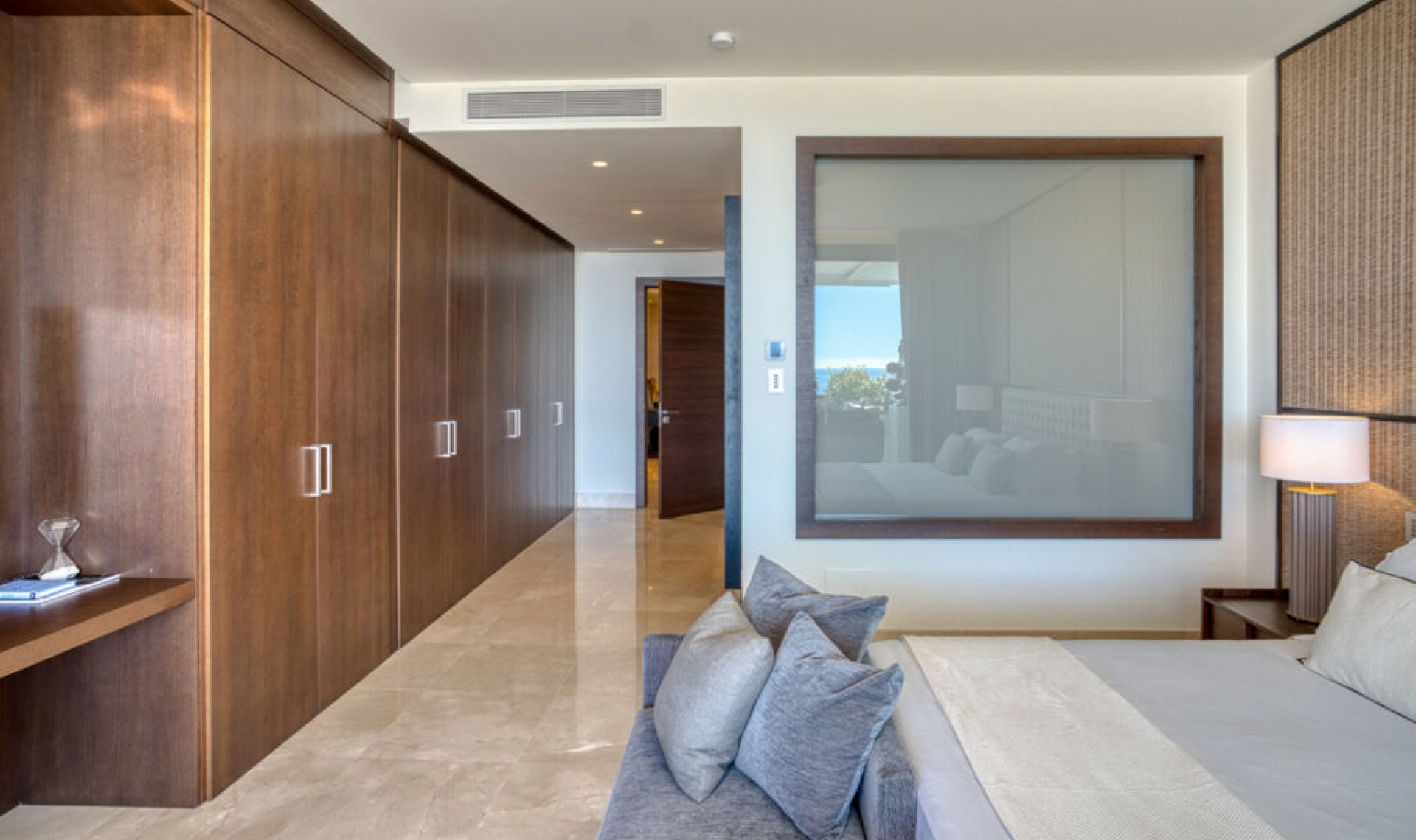 Resale - Apartment -
The Golden Mile