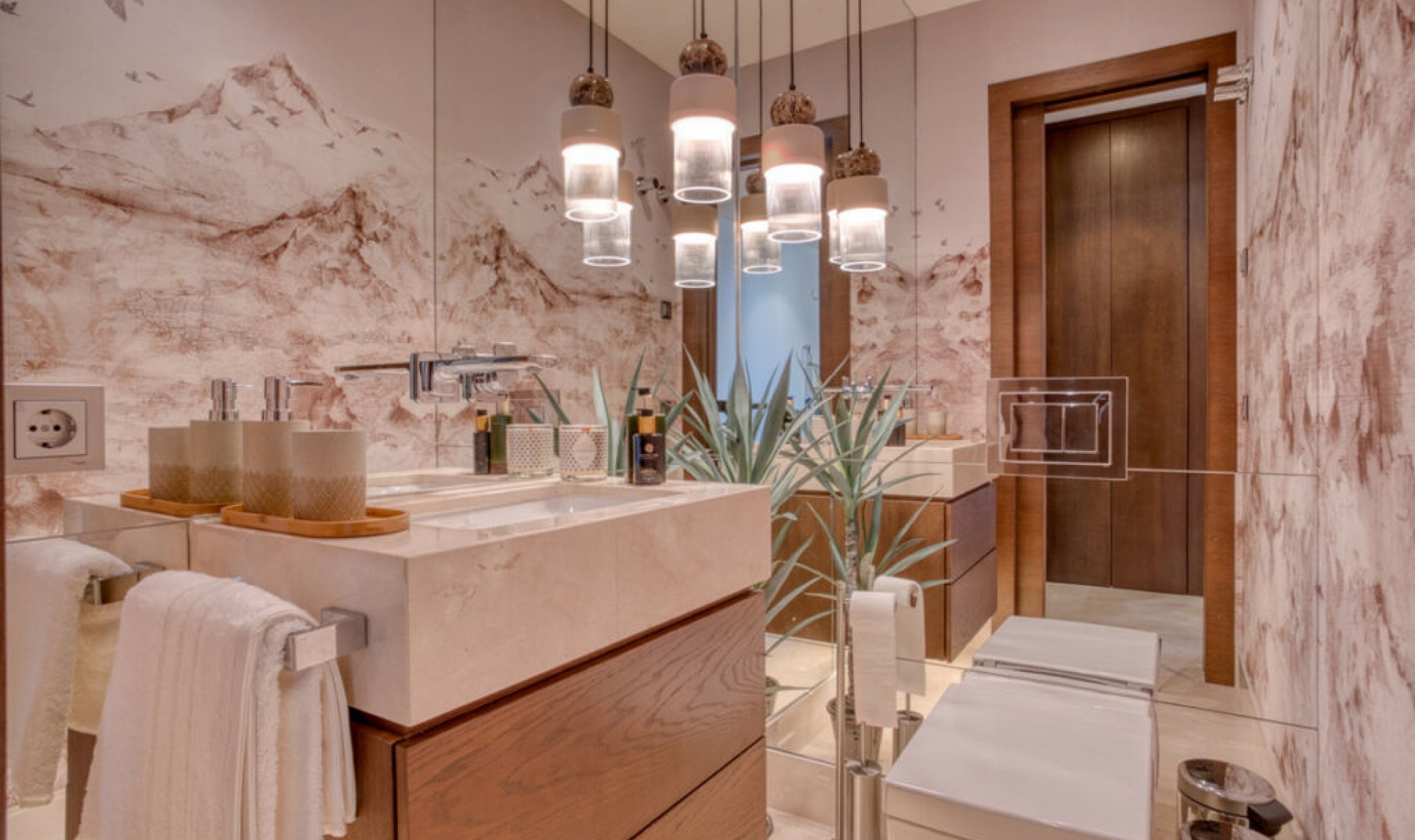 Resale - Apartment -
The Golden Mile