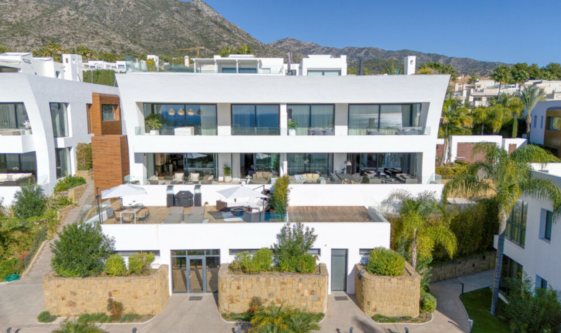 Resale - Apartment -
The Golden Mile