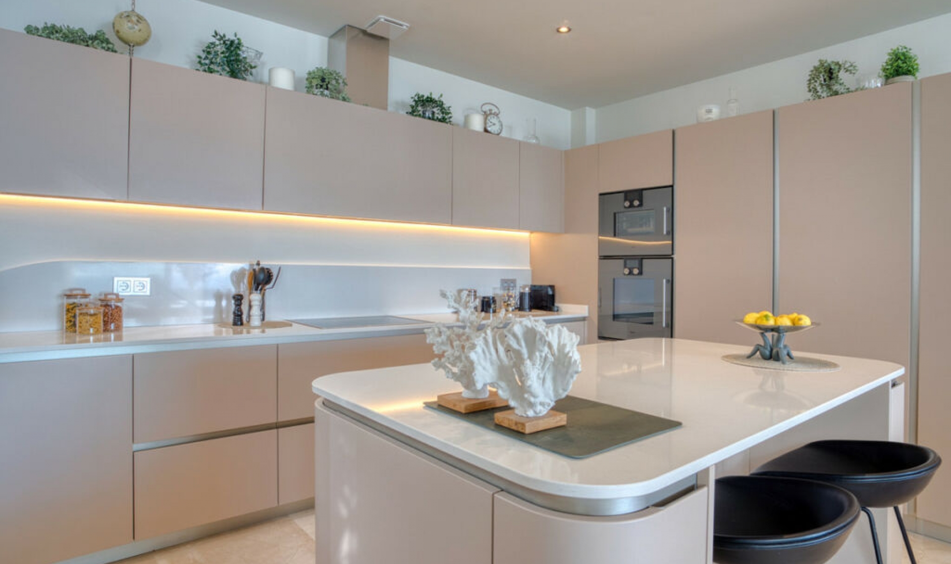 Resale - Apartment -
The Golden Mile