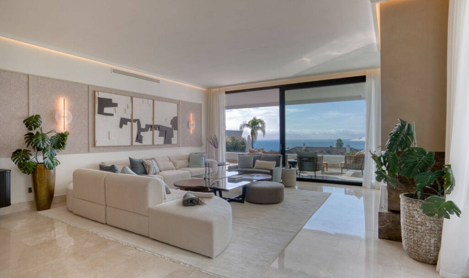 Resale - Apartment -
The Golden Mile