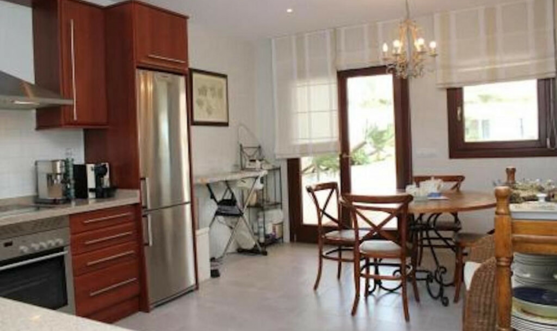 Resale - Apartment -
The Golden Mile
