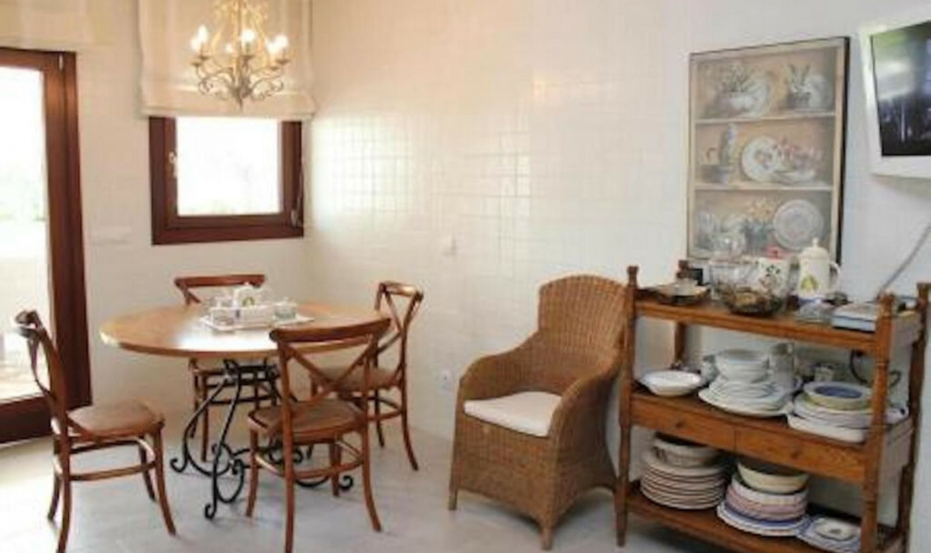 Resale - Apartment -
The Golden Mile