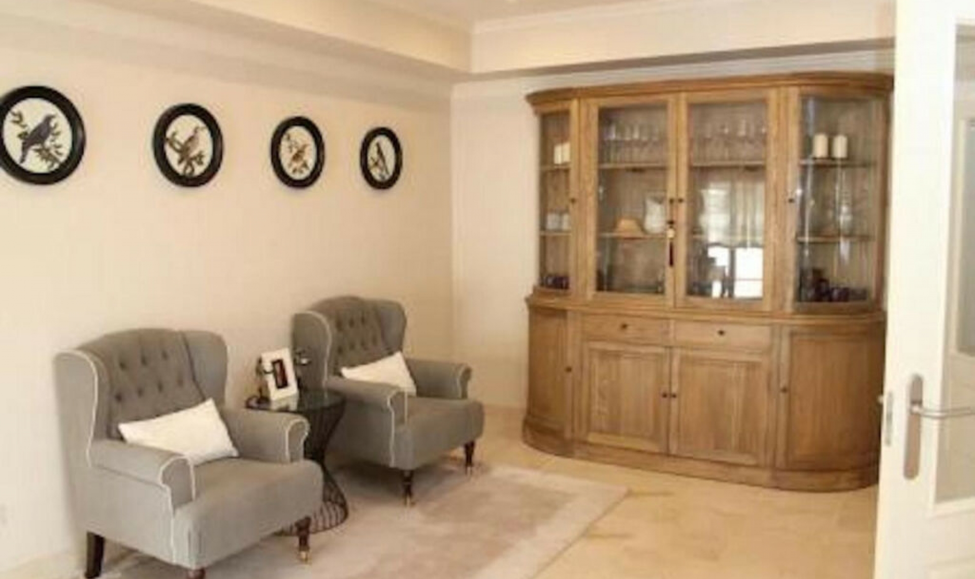 Resale - Apartment -
The Golden Mile